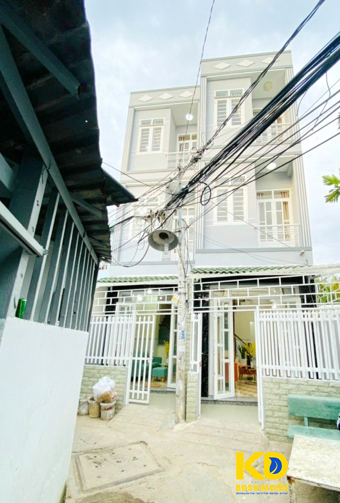 Bán nhà sổ hồng chung 2 căn hẻm 226 Nguyễn Bình thị trấn Nhà Bè