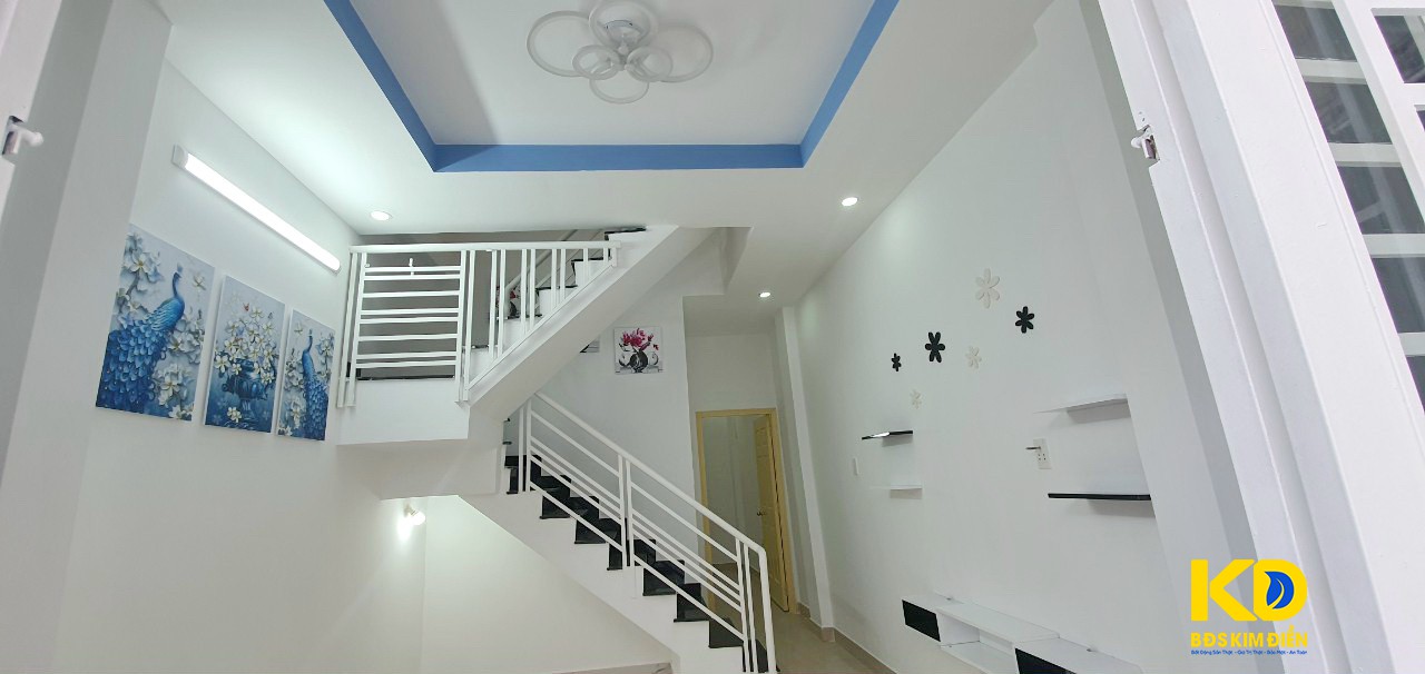 Bán nhà mới đẹp hẻm 630 đường Huỳnh Tấn Phát P. Tân Phú Quận 7