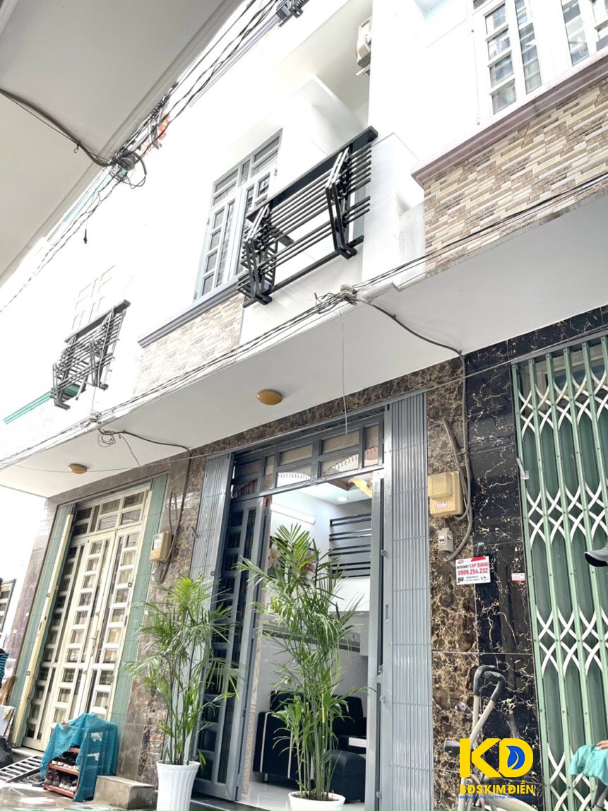 Bán nhà đồng sở hữu 4 căn mặt tiền hẻm thẳng 2251 Huỳnh Tấn Phát Nhà Bè