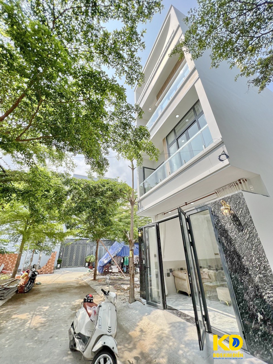 Bán nhà 3 lầu mới 100% KDC Sài Gòn Mới Nhà Bè.