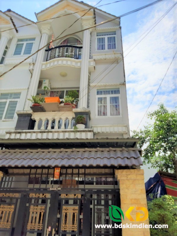 Bán nhà đẹp 2 lầu hẻm 76 Dương Cát Lợi huyện Nhà Bè